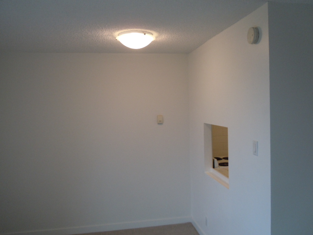 814 2012 Fullerton Avenue, North Vancouver, BC V7P 3E3 Vista Realty Property Management