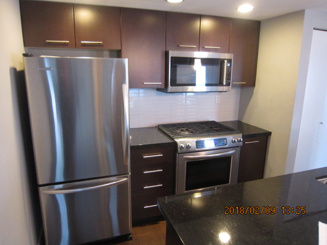 101 1288 Chesterfield Ave North Vancouver Bc V7m 0b1 Vista