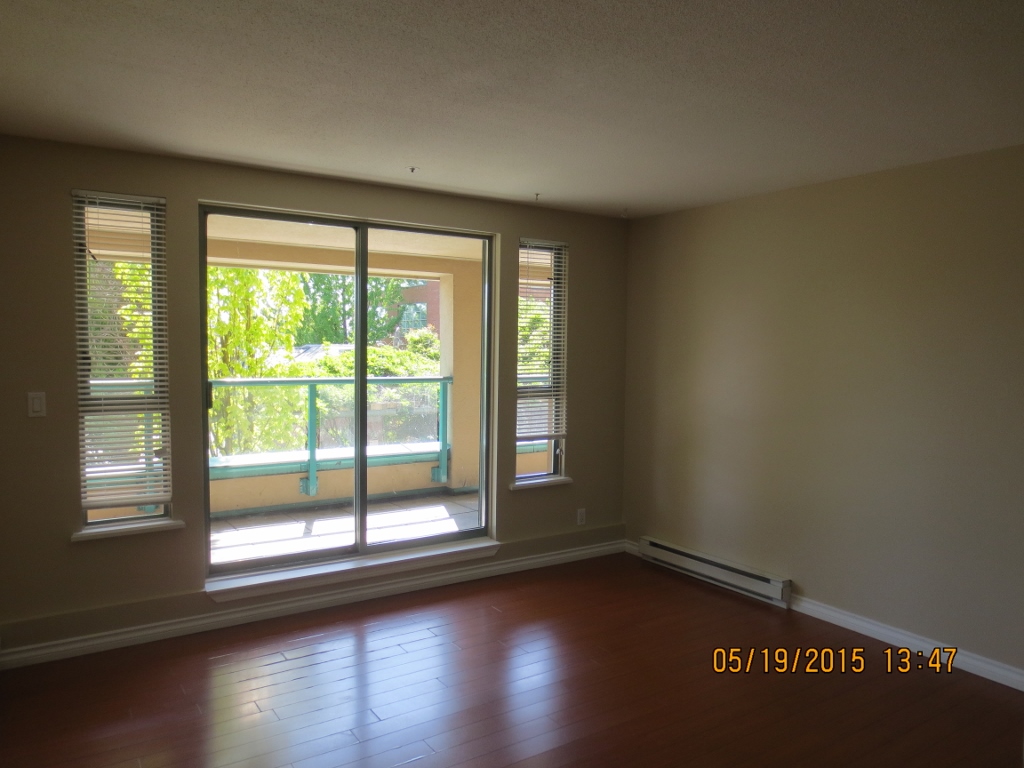 #211-223 Mountain Hwy, North Vancouver, BC, V7J 3V3