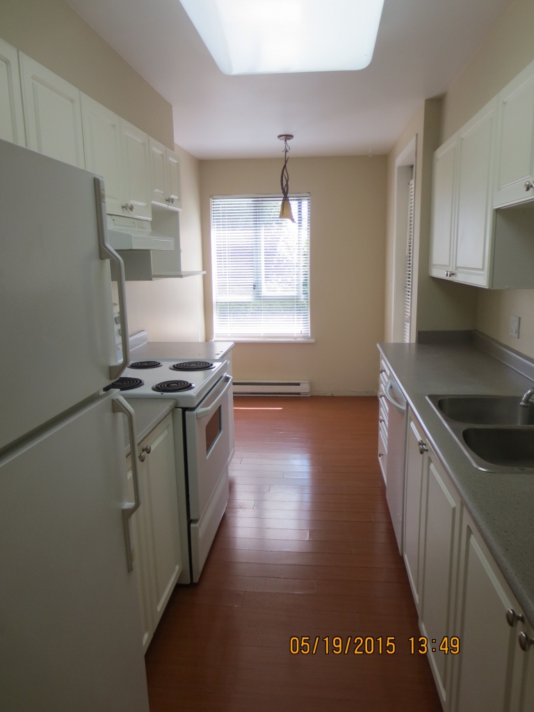 #211-223 Mountain Hwy, North Vancouver, BC, V7J 3V3