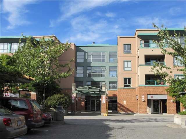 #211-223 Mountain Hwy, North Vancouver, BC, V7J 3V3