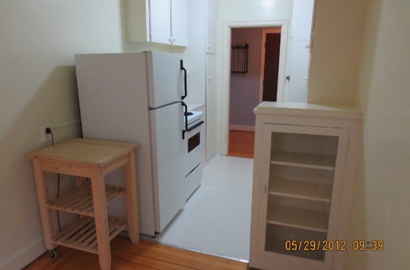 #7-1390 West 14th Ave, Vancouver V6H 1R1