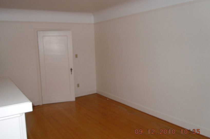 #8–1390 West 14th Ave, Vancouver V6H 1R1