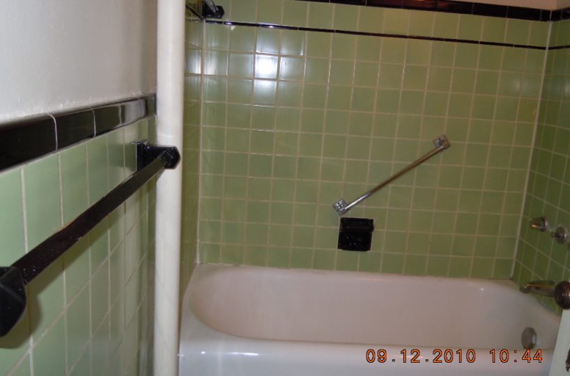 #8–1390 West 14th Ave, Vancouver V6H 1R1