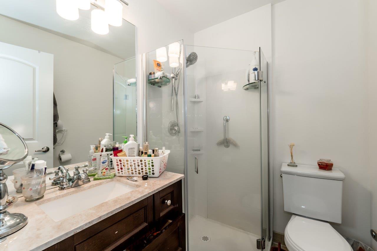 3884 Lonsdale Avenue, North Vancouver