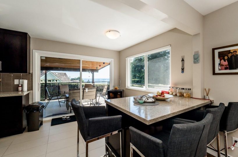 3884 Lonsdale Avenue, North Vancouver