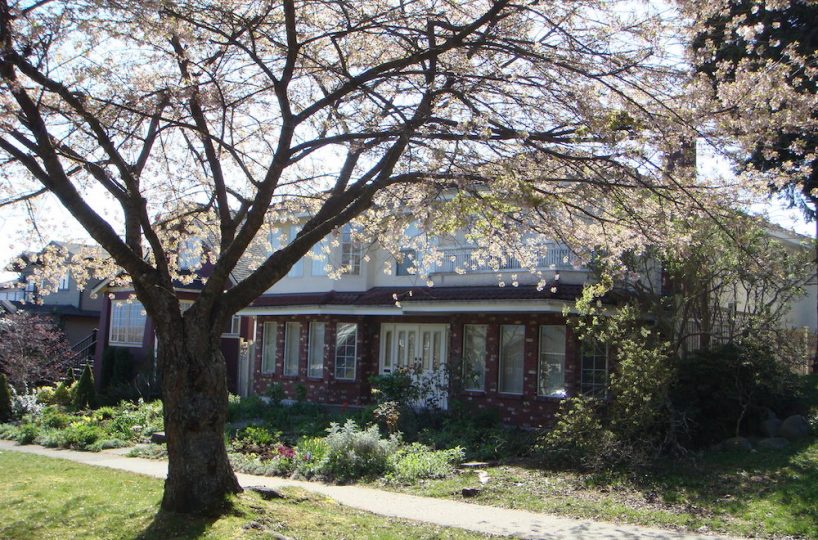 4050 McGill St, Burnaby, V5C 1M5