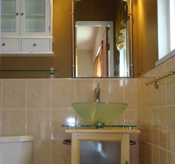 465 Felton Road, North Vancouver V7G 1L9
