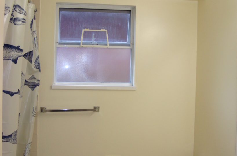 Ground Floor Suite - 4050 McGill St, Burnaby, V5C 1M5