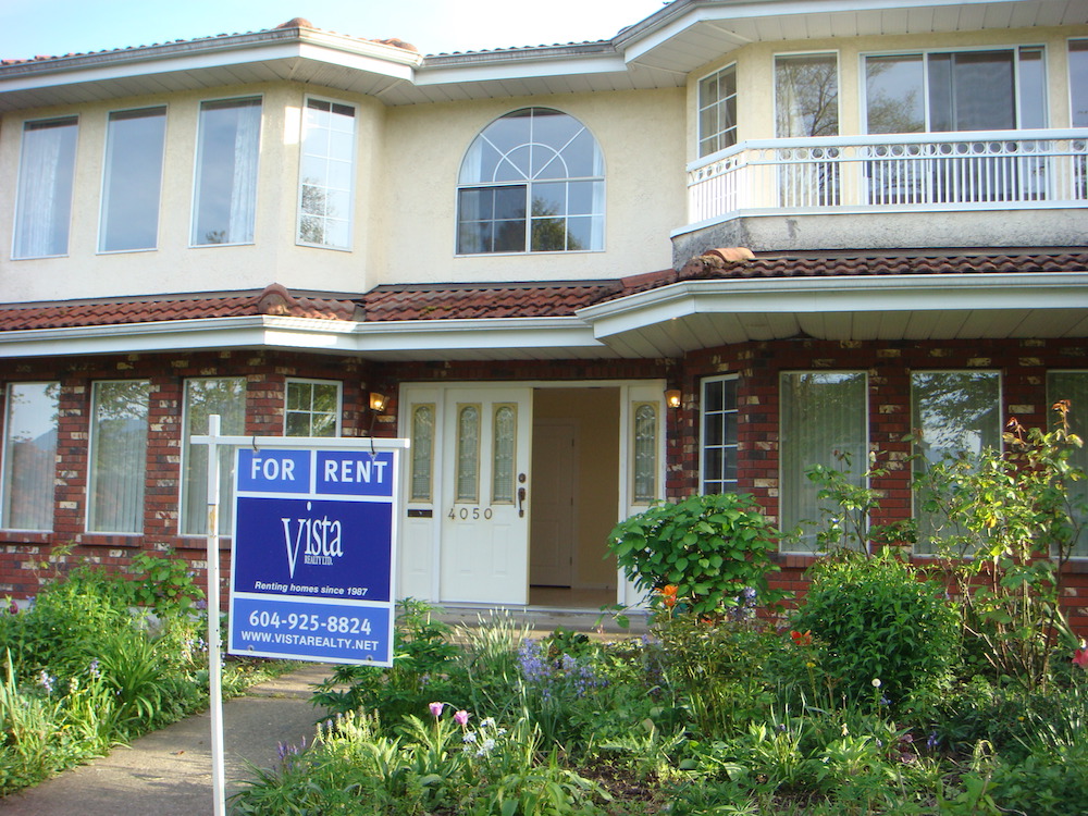 Ground Floor Suite - 4050 McGill St, Burnaby, V5C 1M5