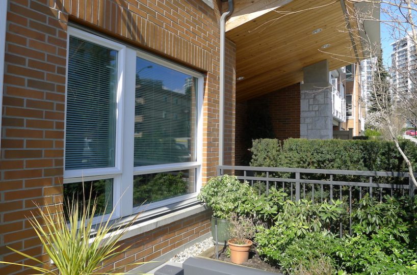 #107-717 Chesterfield Ave, 1 bed 1 bath