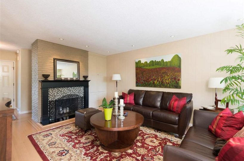 4553 Marineview Crescent, North Vancouver V7R 3P3