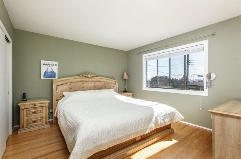 1115 Palmerston Avenue, West Vancouver BC V7S 2J5