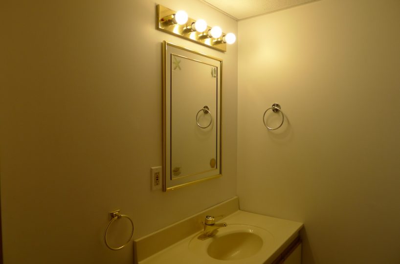 1222 Clegg Place, North Vancouver, BC V7G 2C6