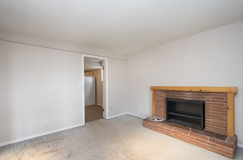 1120 Queens Avenue, West Vancouver V7S 2K2