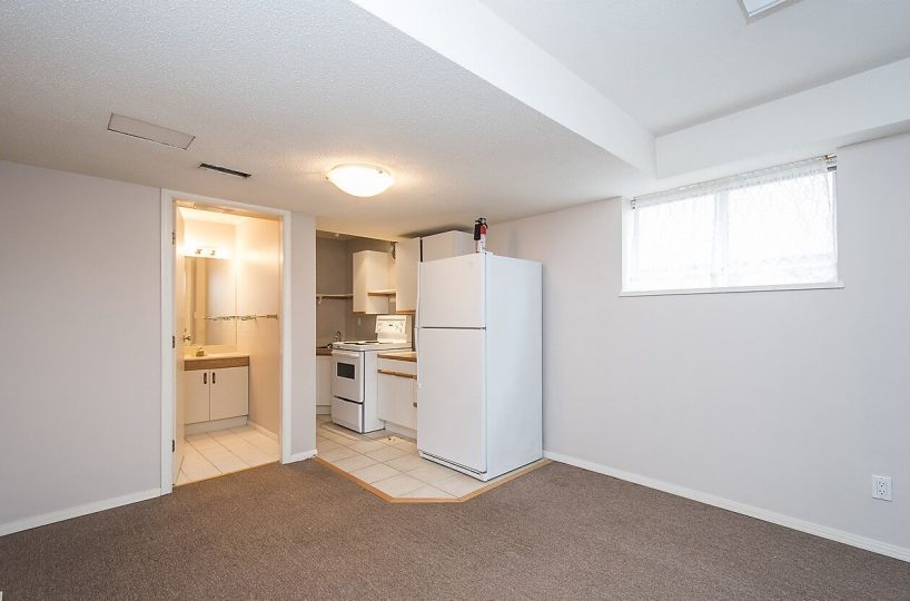 1120 Queens Avenue, West Vancouver V7S 2K2
