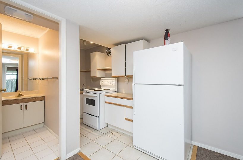 1120 Queens Avenue, West Vancouver V7S 2K2