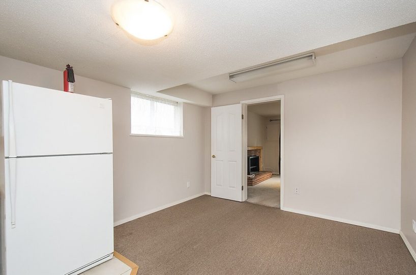 1120 Queens Avenue, West Vancouver V7S 2K2