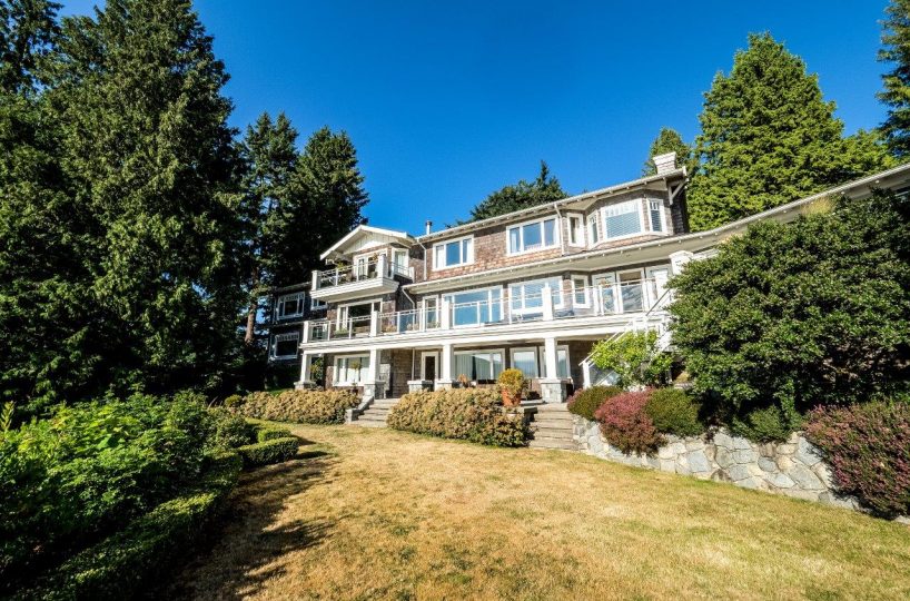 RENT IT FURNISHED: 7210 Arbutus Place, West Vancouver, BC V7W 2L6