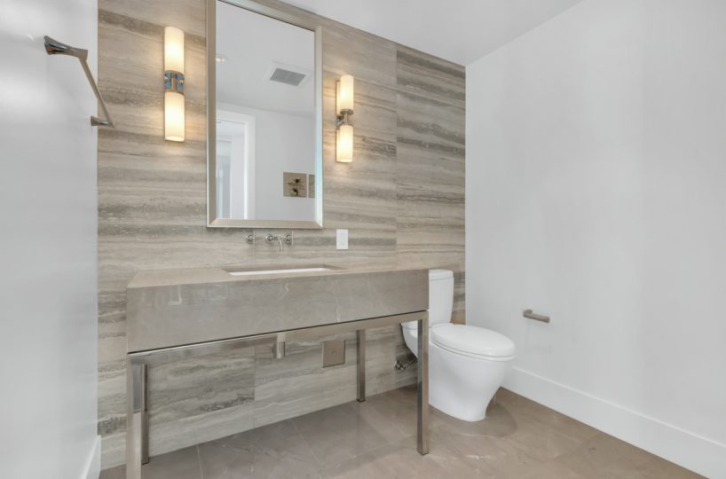 #3201 – 667 Howe Street, Vancouver, BC V6C 0B5