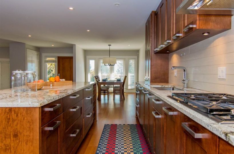 4107 Burkehill Road, West Vancouver V7V 3L9