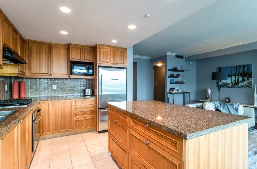 #1504 – 1680 Bayshore Drive, Vancouver V6G 3H6