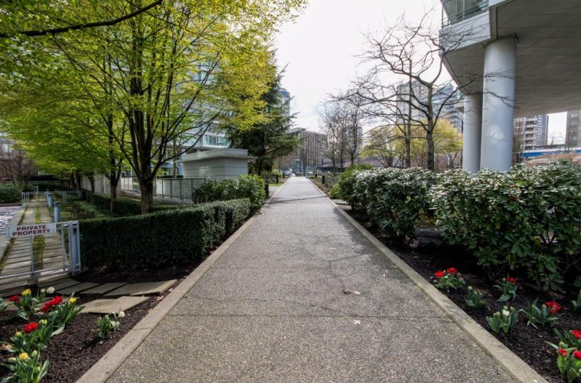 #1504 – 1680 Bayshore Drive, Vancouver V6G 3H6