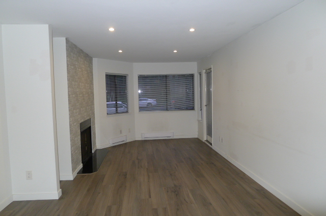 #206 – 9620 Manchester Drive, Burnaby V3N 4R2