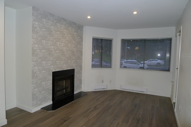 #206 – 9620 Manchester Drive, Burnaby V3N 4R2