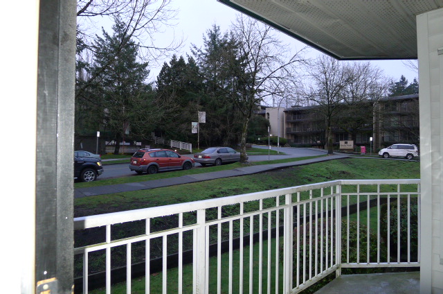 #206 – 9620 Manchester Drive, Burnaby V3N 4R2