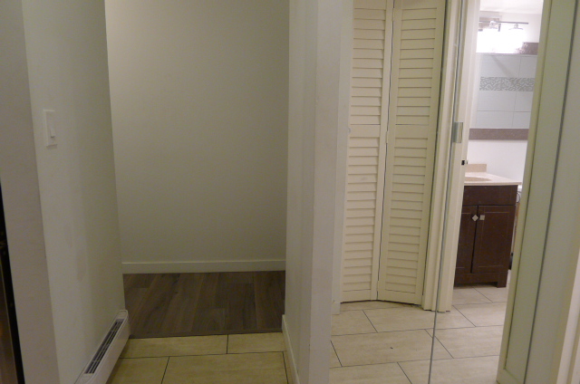 #206 – 9620 Manchester Drive, Burnaby V3N 4R2