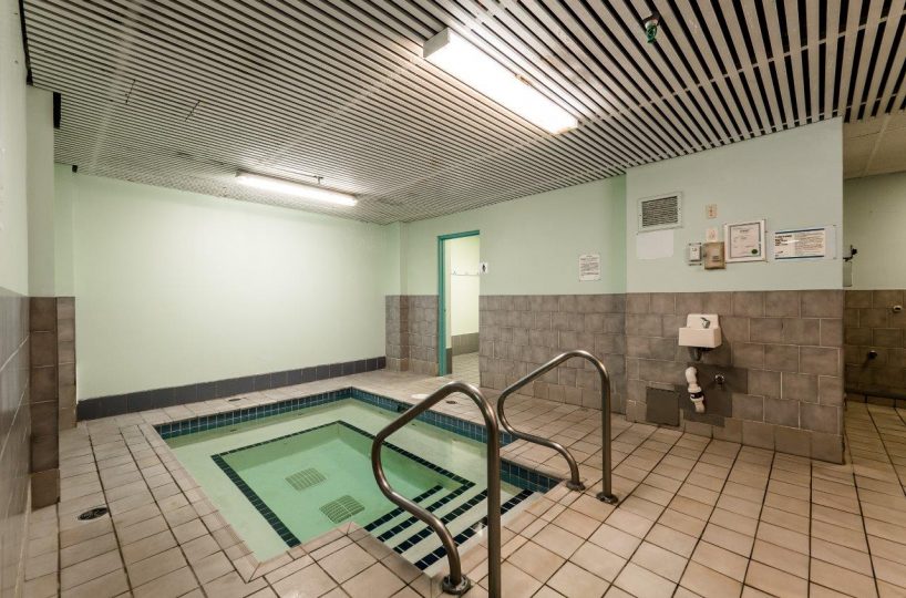 #401 - 2012 Fullerton Avenue, North Vancouver, BC V7P 3E3