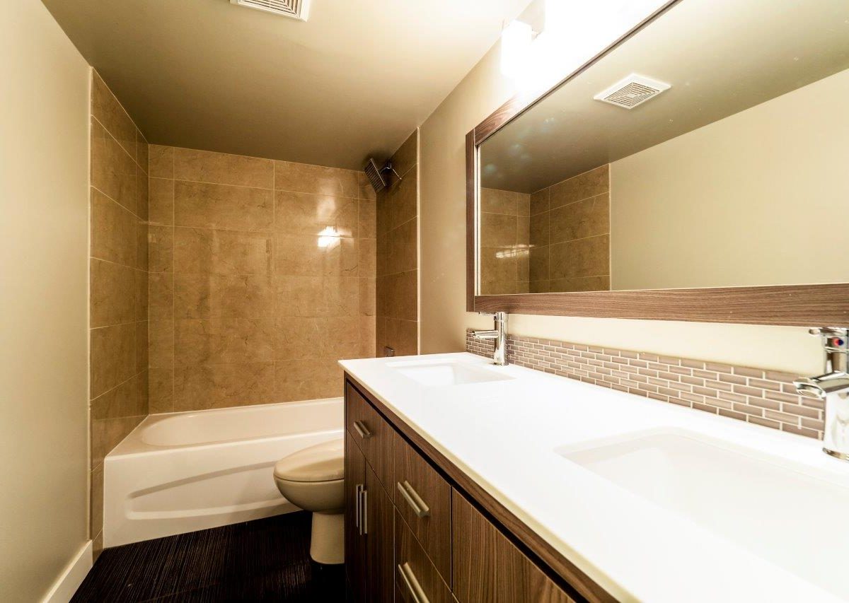 #209 - 2008 Fullerton Avenue, North Vancouver, BC V7P 3G7