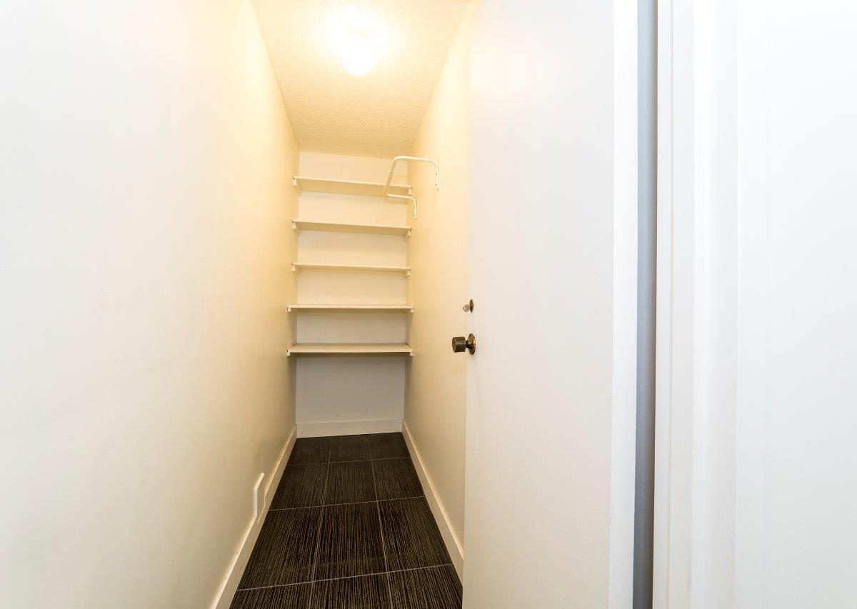 #209 - 2008 Fullerton Avenue, North Vancouver, BC V7P 3G7