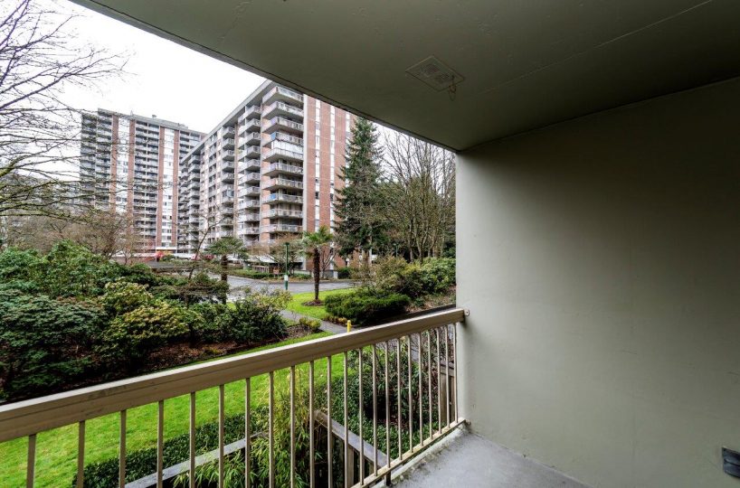 #209 - 2008 Fullerton Avenue, North Vancouver, BC V7P 3G7