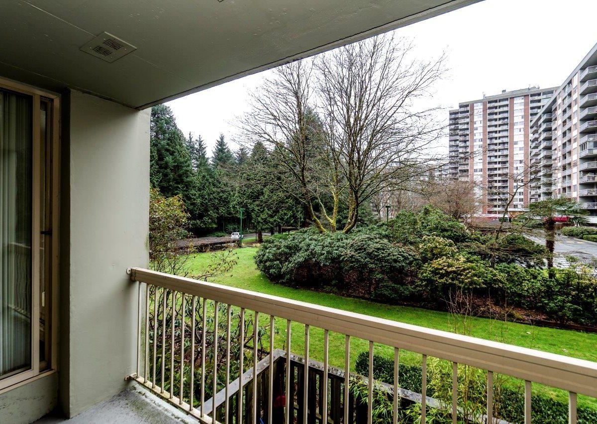 #209 - 2008 Fullerton Avenue, North Vancouver, BC V7P 3G7