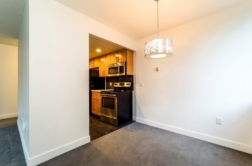 #209 - 2008 Fullerton Avenue, North Vancouver, BC V7P 3G7