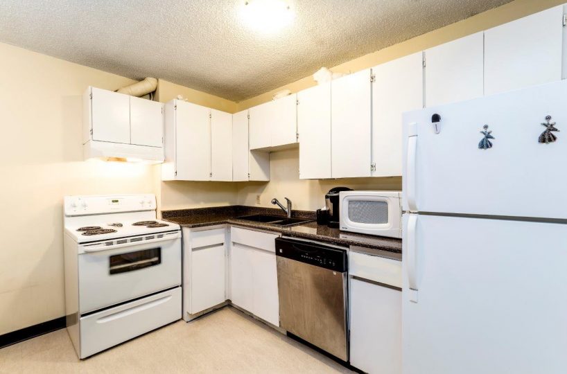 #401 - 2012 Fullerton Avenue, North Vancouver, BC V7P 3E3