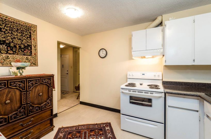 #401 - 2012 Fullerton Avenue, North Vancouver, BC V7P 3E3