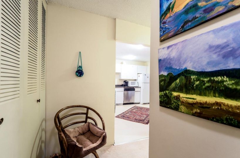 #401 - 2012 Fullerton Avenue, North Vancouver, BC V7P 3E3