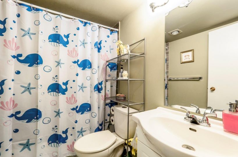 #401 - 2012 Fullerton Avenue, North Vancouver, BC V7P 3E3