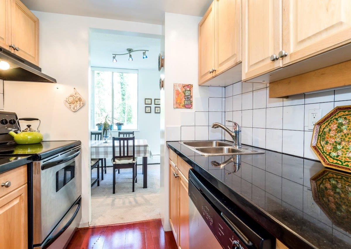#404 - 2008 Fullerton Avenue, North Vancouver, BC V7P 3G7