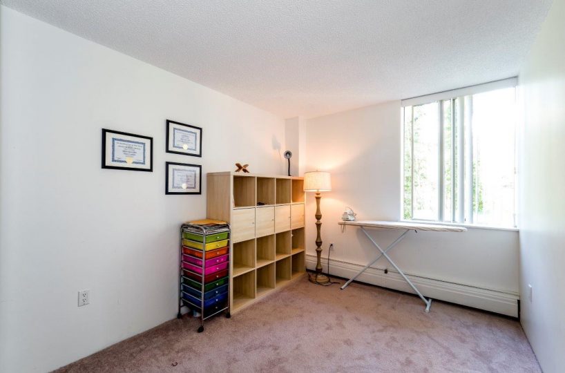 #404 - 2008 Fullerton Avenue, North Vancouver, BC V7P 3G7