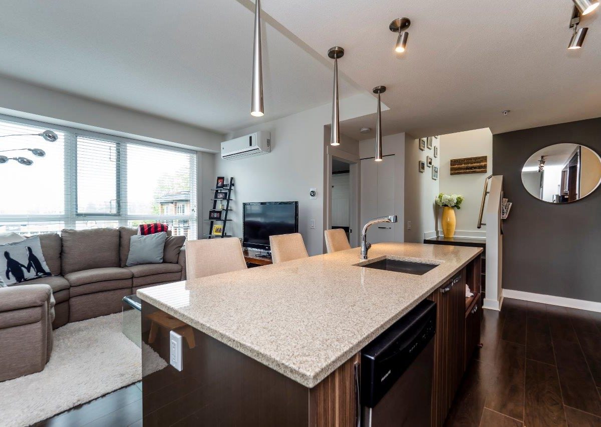 #409 - 733 W 14th Street, North Vancouver, BC, V7M 0C6