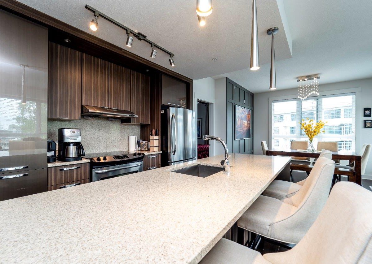 #409 - 733 W 14th Street, North Vancouver, BC, V7M 0C6