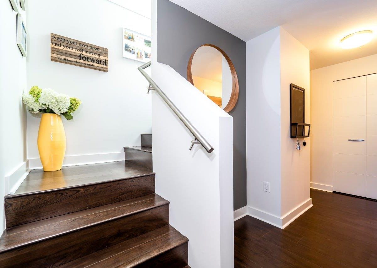 #409 - 733 W 14th Street, North Vancouver, BC, V7M 0C6
