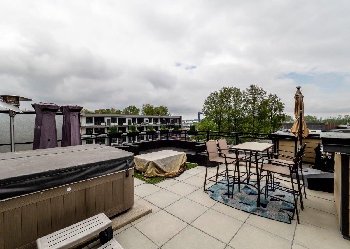 #409 - 733 W 14th Street, North Vancouver, BC, V7M 0C6