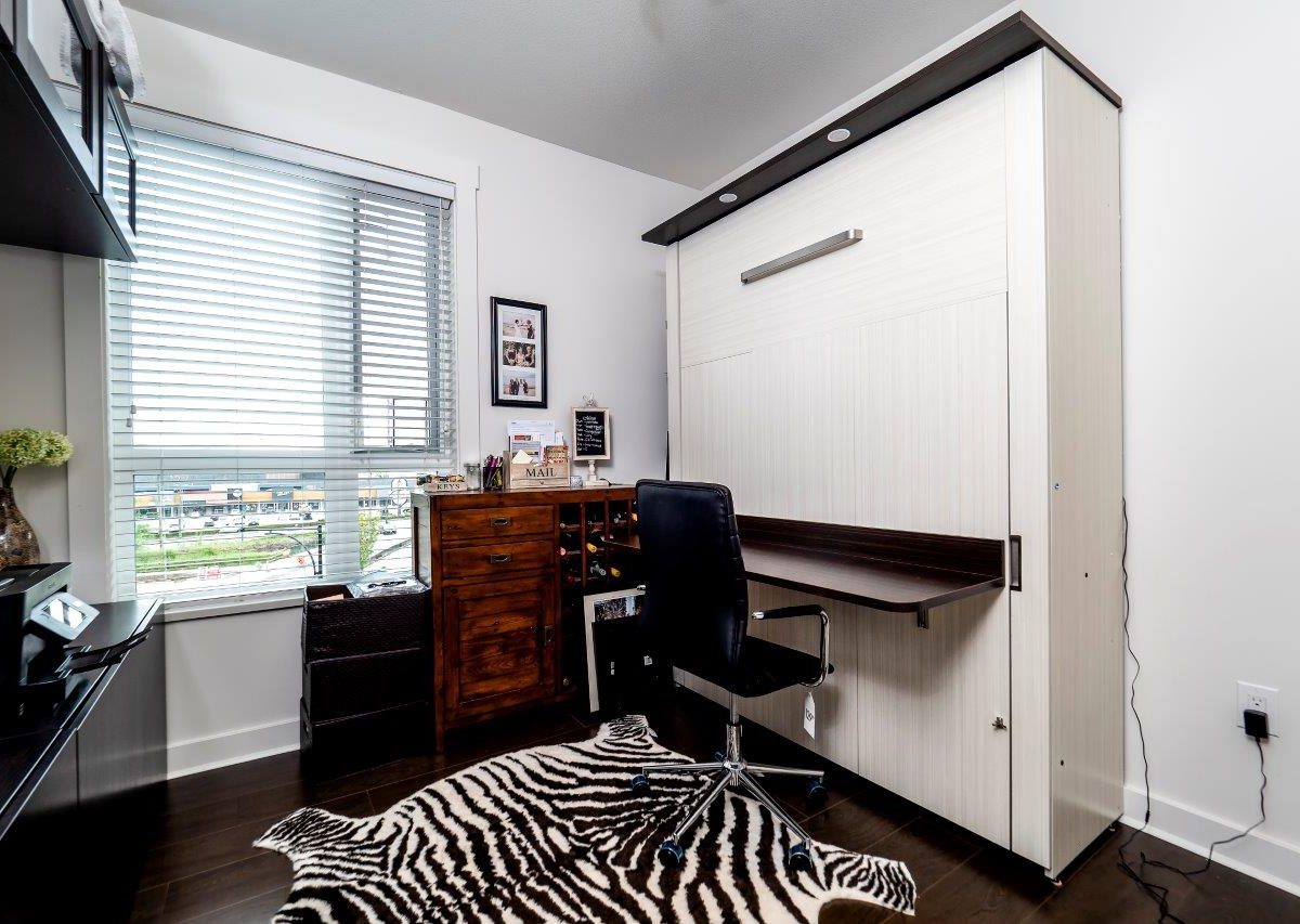 #409 - 733 W 14th Street, North Vancouver, BC, V7M 0C6