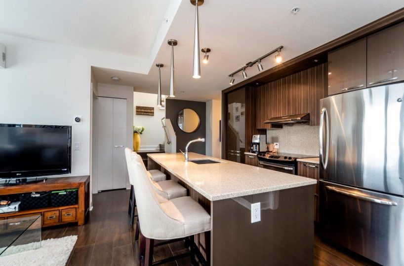 #409 - 733 W 14th Street, North Vancouver, BC, V7M 0C6