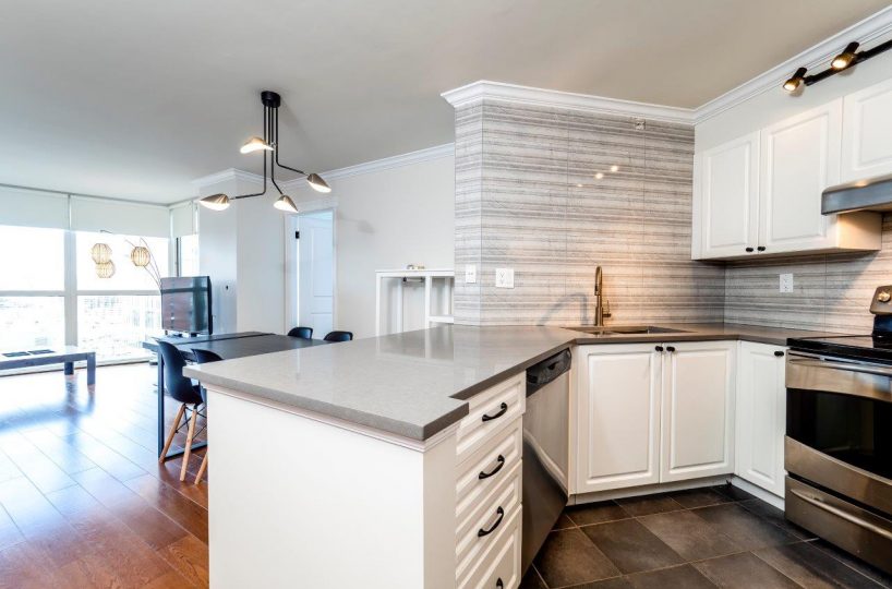 #1402 - 907 Beach Avenue, Vancouver V6Z 2R3